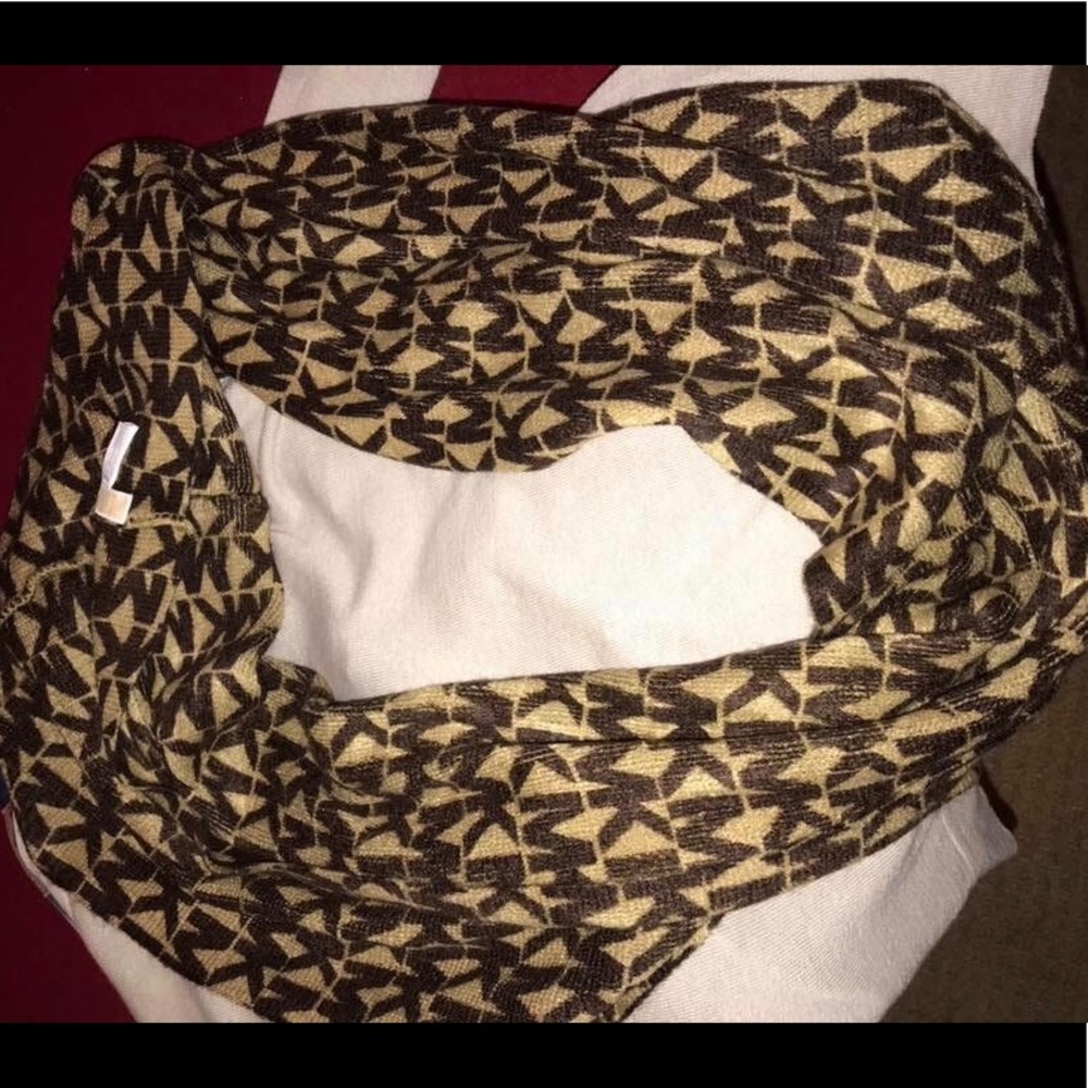 Michael Kors Scarf!